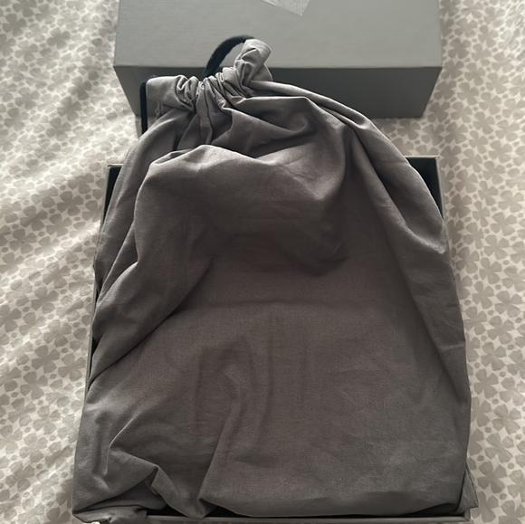 Balenciaga WOC - Picture 6 of 6